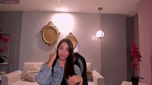 AnaisNin on StripChat 