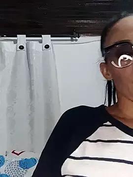 BarbaraMature — Mostrar mi pussy y jugar con mi cltoris