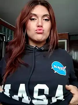 becca_diamond on StripChat 