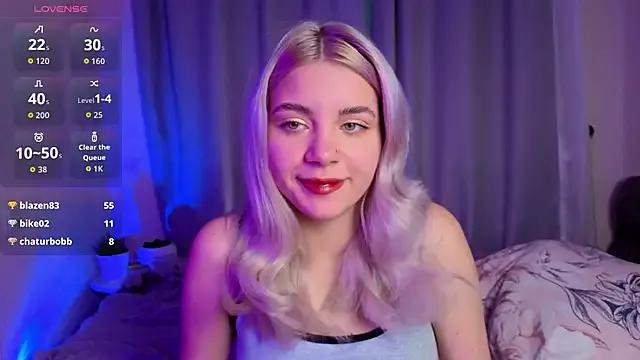 BlissBoardley on StripChat