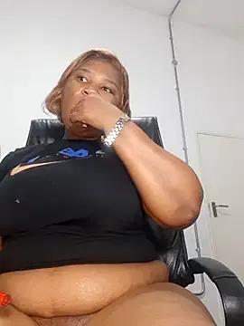 Bootyliciousbbw12 on StripChat 
