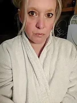 Bouncy-Bella28X — Lower camera