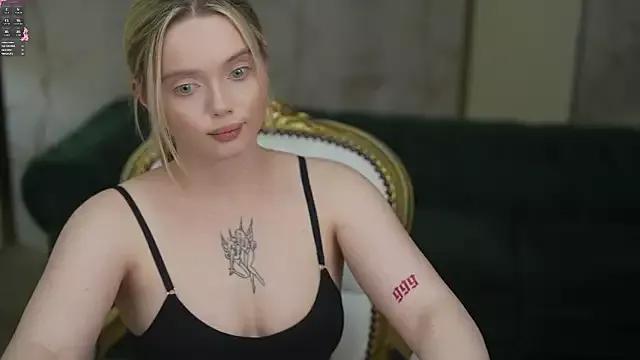 Cassy-Celestial_ on StripChat 