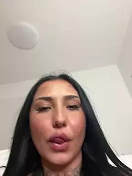 Coco-Love on StripChat 