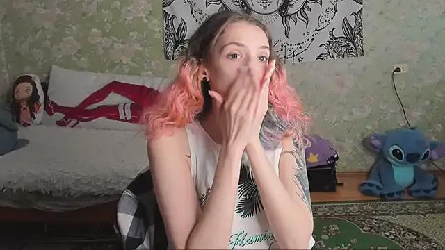 Cutie_Adelia — Take off top