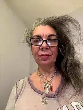 dieseldame1313 on StripChat