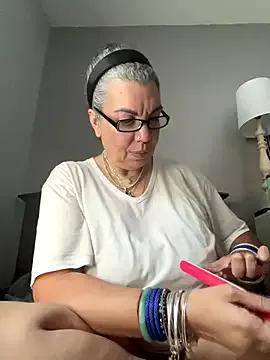 dieseldame1313 on StripChat