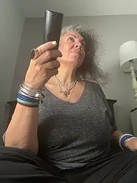 dieseldame1313 on StripChat