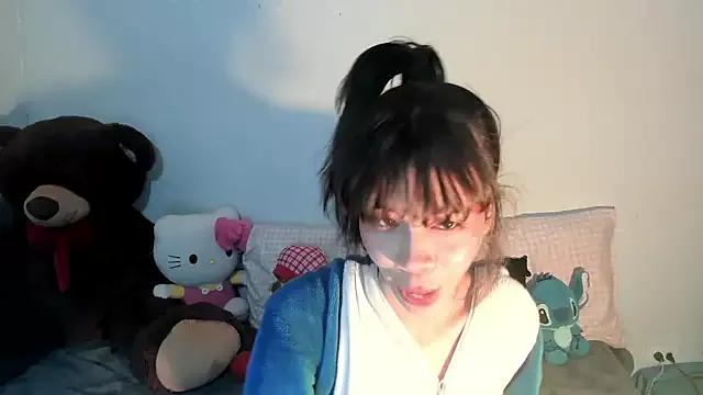dolliette24 on StripChat 