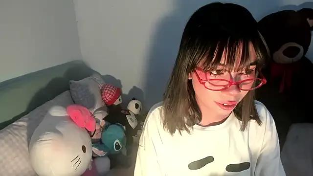 dolliette24 on StripChat 