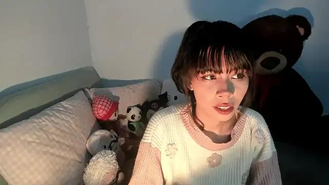 dolliette24 — show cameltoe