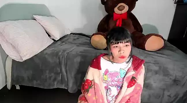 dolliette24 on StripChat 