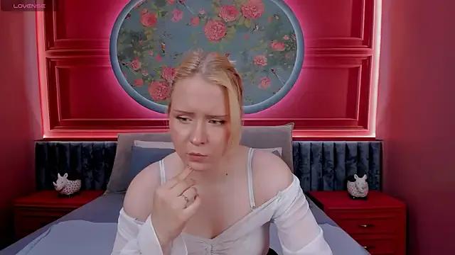 DollyMoris on StripChat