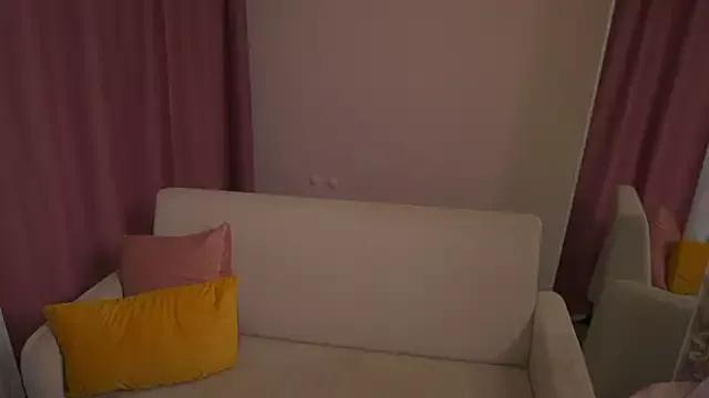 ElenaLarsson on StripChat 