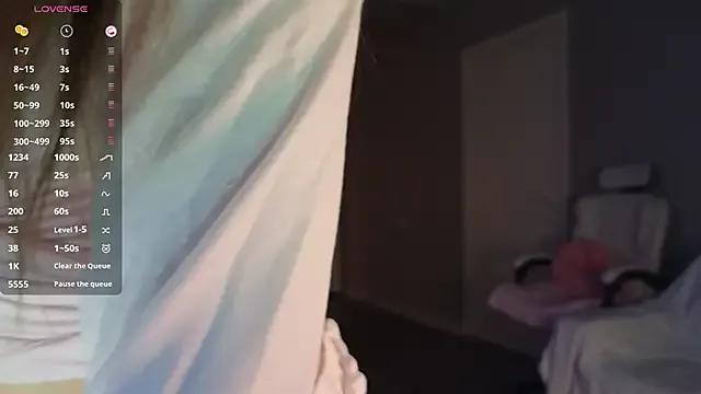 Ella_lee15 on StripChat 