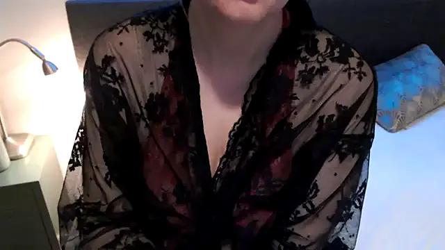 Ella_Next_Door on StripChat 