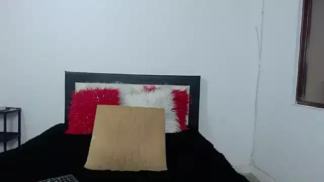 Elliza_Olivery on StripChat 