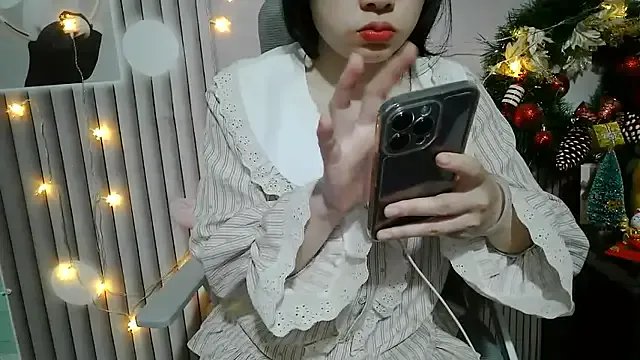 Emachiii on StripChat