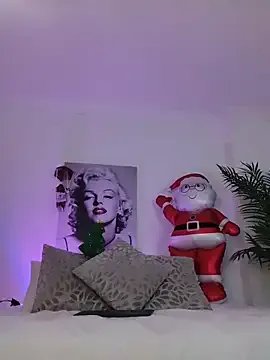 EmmaRose___ on StripChat