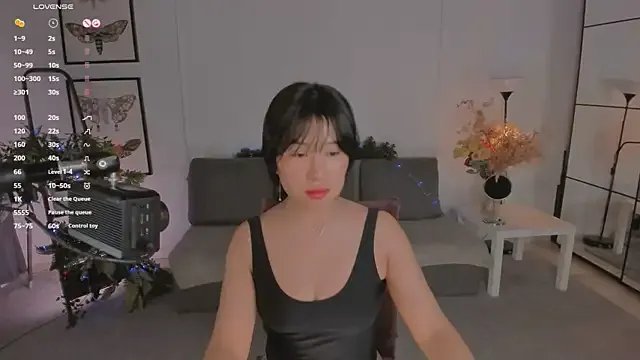 Erika_Kim on StripChat