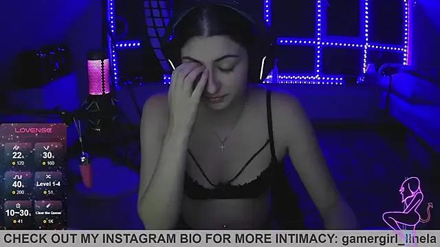 Gamergirl-Linela — LT Gets Dildo Boobs Play Video