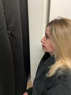 GangBangKitty on StripChat 