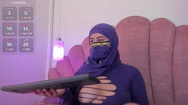 halabi_saha on StripChat 