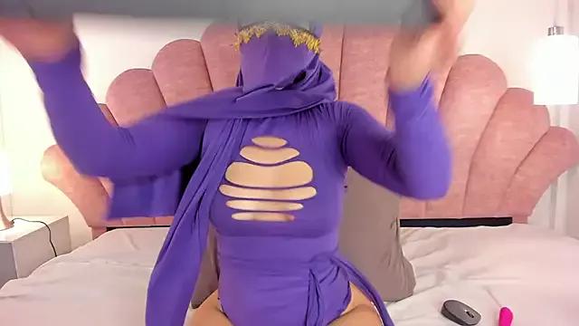 halabi_saha on StripChat 