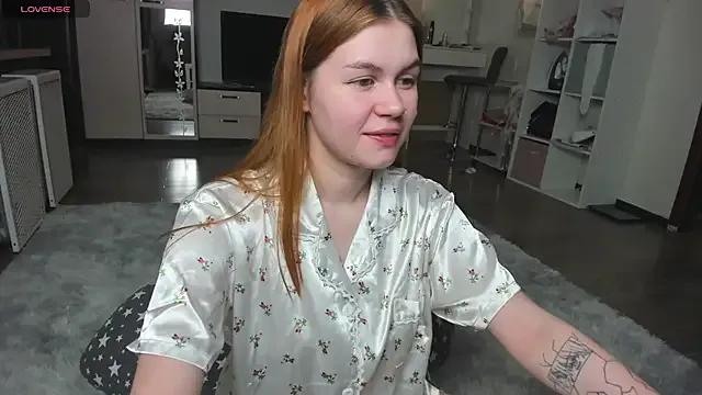 HeatherNextDoor — spanks ass 10 times