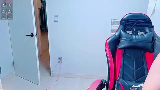 hyeony_s96 — Freechat on StripChat