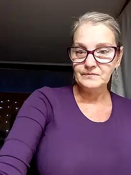 irinamaux on StripChat 