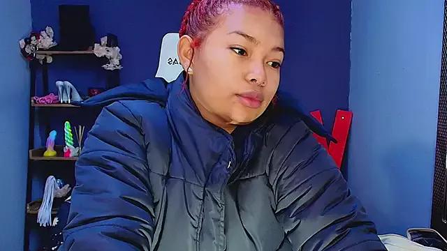 JadaRoberts on StripChat 
