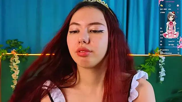 JenniferGlover — remove my bra+spit on nipples