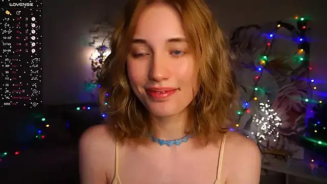 KeeleyCreswell on StripChat 