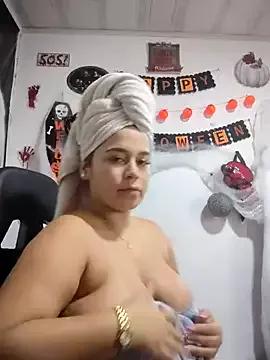 LaurenWelly_ — Show Ass Hole + Oily Ass