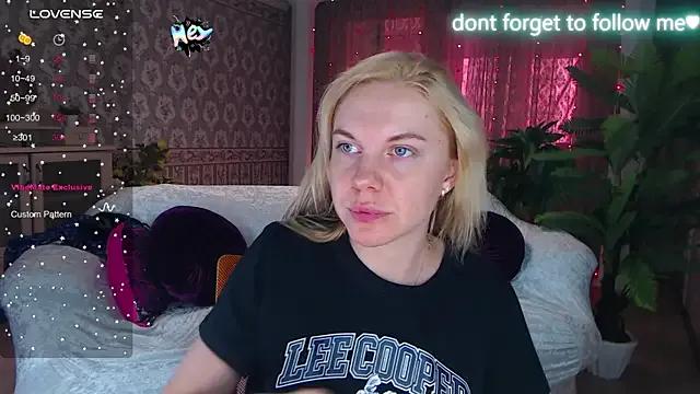 LiSinDoll on StripChat