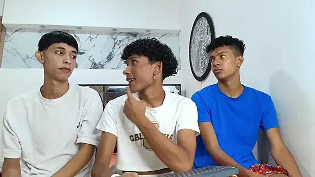 LONDON_BOYS1 — SUCKING BALLS 