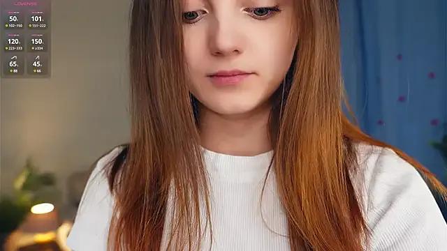 LoraDavi on StripChat