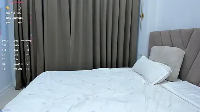 maaya_li — MAKE ME MOAN