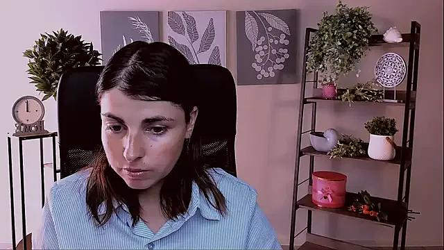 MartaEdams on StripChat