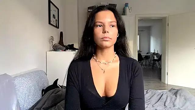 MaydaCornwall — Suck my sweet finger <3