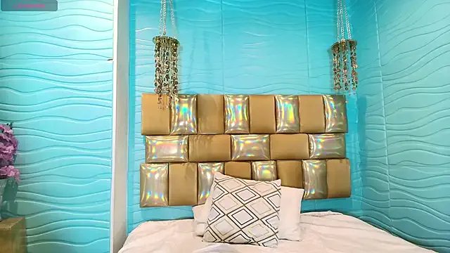 Mia_Montess — OILED BOOBS