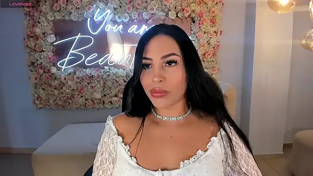 MiaRoberts1 — Fingering pussy