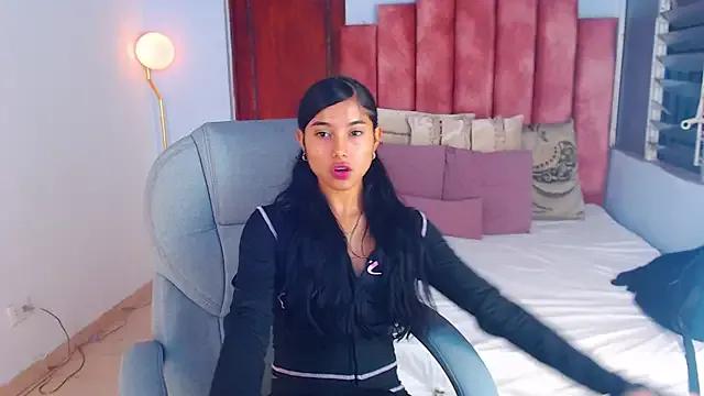 Milaa_Star_ on StripChat