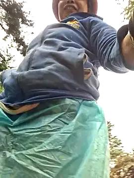 miomio-12 on StripChat 