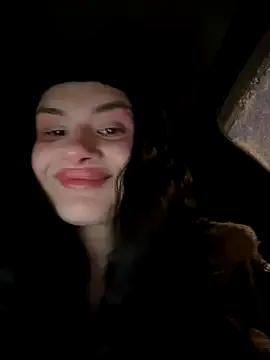 MiraReach — Twerking naked 