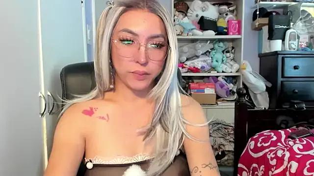 MissAsianKitty — CUM IN GOAL. VIBRATE ME MAKE ME CUM !