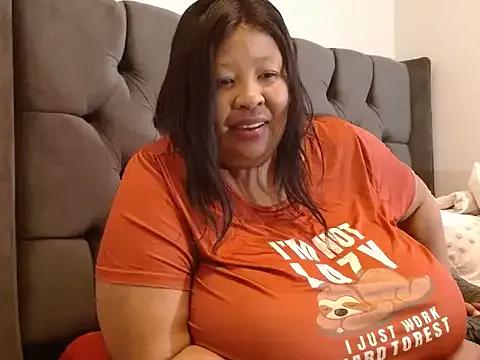 nancy111 on StripChat 