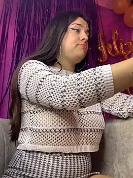 NatashasBoobs — SHOW ASS AND FLASH ASSHOLE