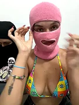 Nikki_Hoee — Kiss for the first time 